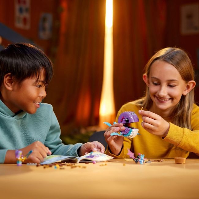 LEGO DREAMZ BALONUL CU AER CALD IN FORMA DE NARVAL AL LUI IZZIE 71472 VIVLEGO71472