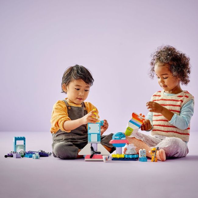 LEGO DUPLO AVENTURA CU NAVETA SPATIALA​ 3 IN 1 10422 VIVLEGO10422
