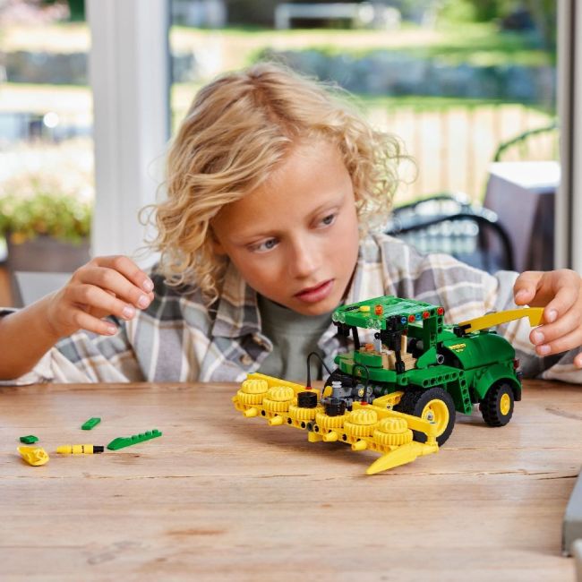 LEGO TECHNIC JOHN DEERE 9700 FORAGE HARVESTER 42168 VIVLEGO42168