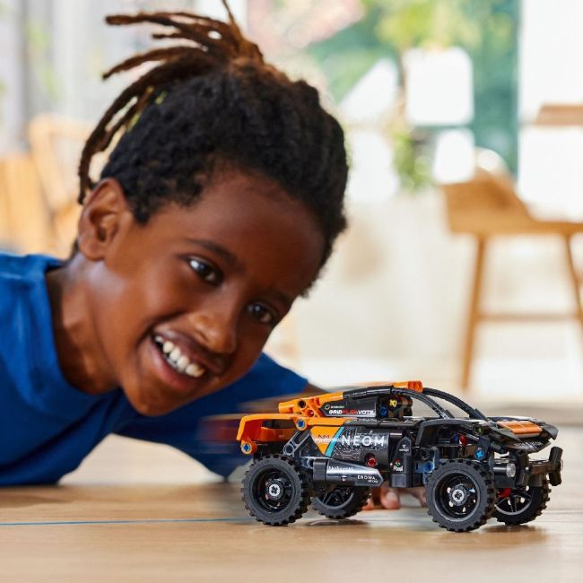 LEGO TECHNIC NEOM MCLAREN EXTREME E RACE CAR 42166 VIVLEGO42166