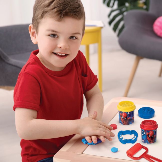 GALETUSA CU 4 BORCANASE DE PLASTILINA SI ACCESORII DE MODELAT SPIDERMAN VIV1045-03603