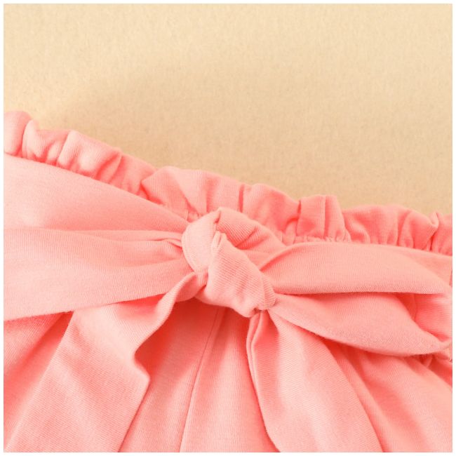 Costumas cu bluzita cu volane si pantalonasi scurti roz MBRZ020-1-DE