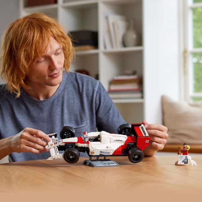 LEGO ICONS MCLAREN MP4/4 SI AYRTON SENNA 10330 VIVLEGO10330