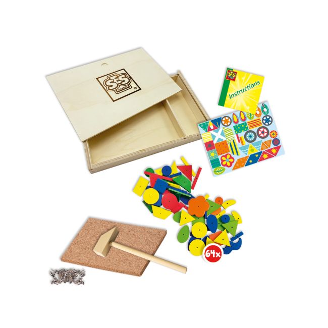 Set constructie copii - Jucarie de indemanare cu ciocan si cuie - Hammer Tic in cutie din lemn de lux TSG23150