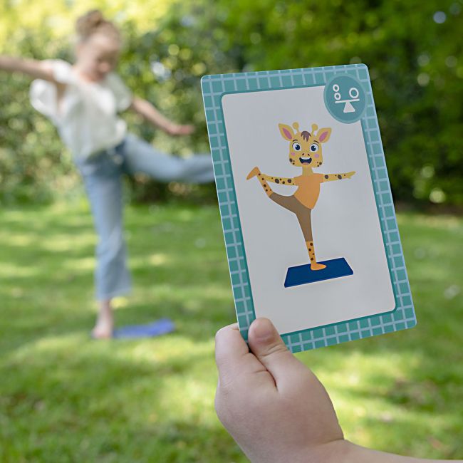 Joc de petrecere - Yoga cu animale TSG28488