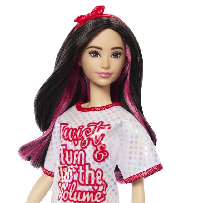 PAPUSA BARBIE FASHIONISTA BRUNETA CU ROCHITA SPORT VIVMTFBR37_HRH12