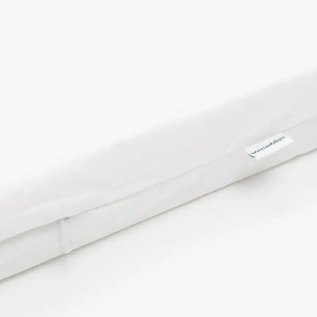 Saltea pentru patut, New Baby, Standard, 120x60x7 cm, Cu Aloe Vera, Compozitie Spuma-Cocos, Hipoalergenica si antibacteriana, Cu husa detasabila, Alb BYN53011