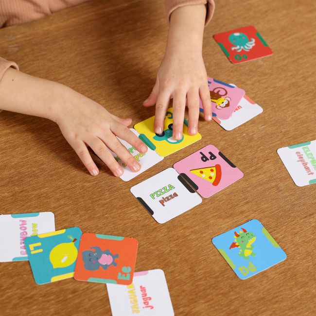 Joc educativ de invatat engleza pentru copii