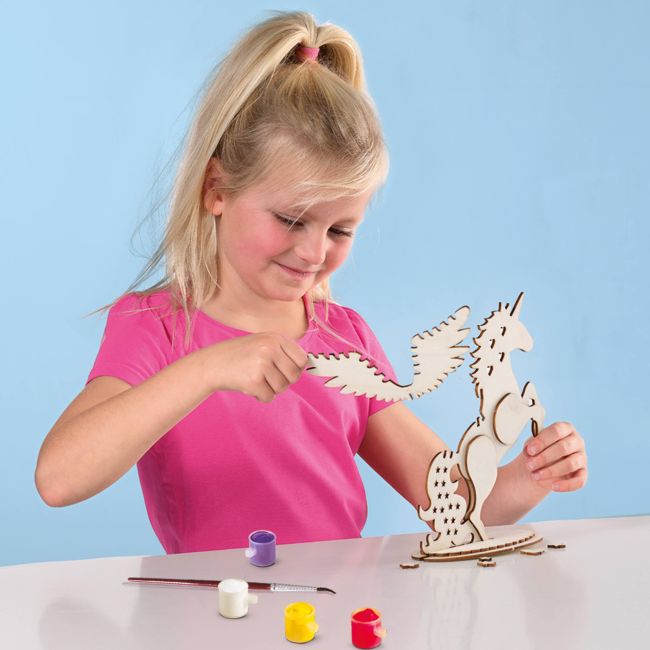 Set creativ pentru copii cu suport de bijuterii cu unicorn si sclipici