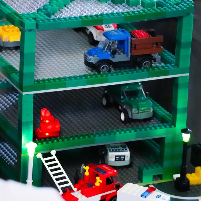 Jucarie Stax - Set constructie cu lumini si sunete - Tractor