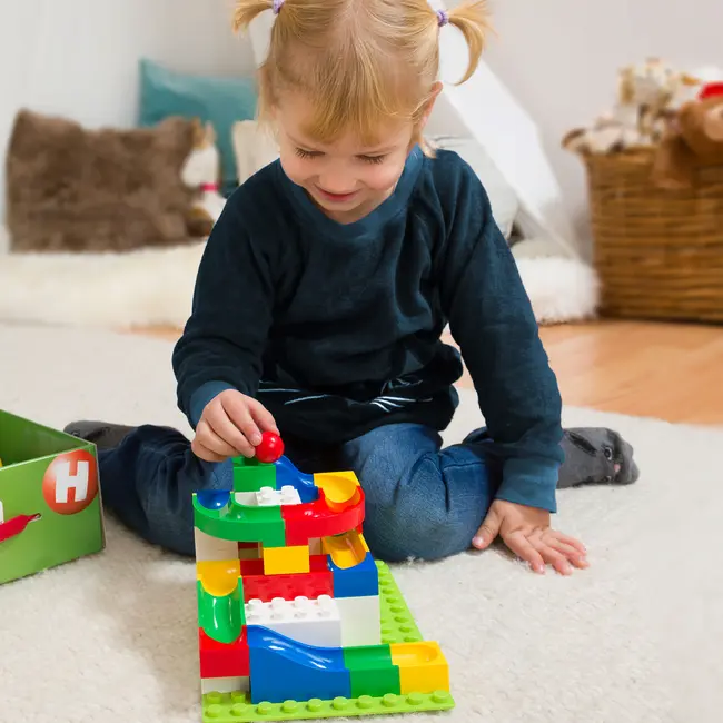 Jucarie de construit pentru copii Marble Run Hubelino (45 piese)