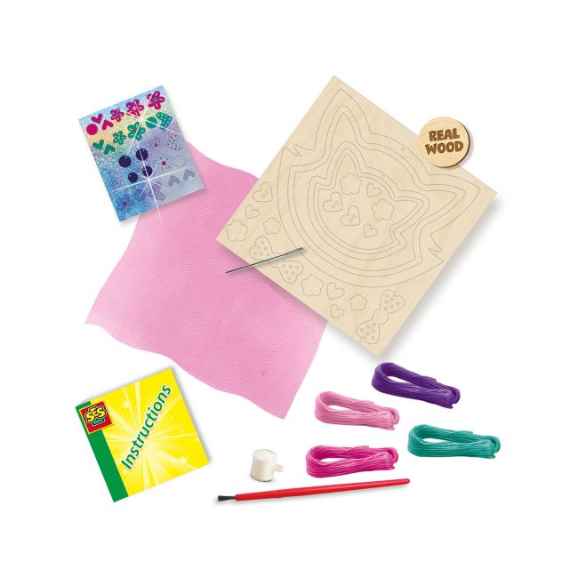 Set creativ de broderie pe tull pentru copii cu pisici