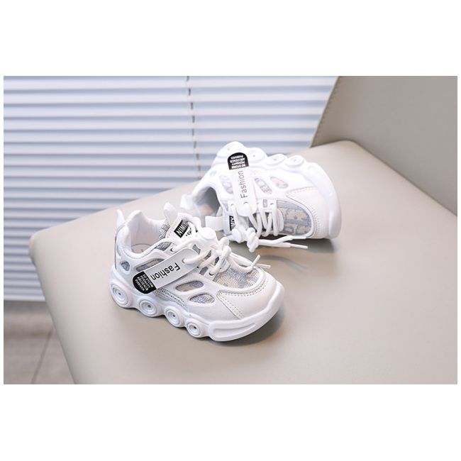 Adidasi albi cu gri si ivoire cu luminite (marime disponibila: marimea 23) adg-58-3-c.marimea 23