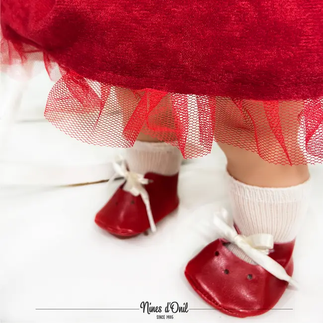 Papusa Nines D'Onil, Celia Craciun, cu parul blond, cu miros de vanilie, 45cm