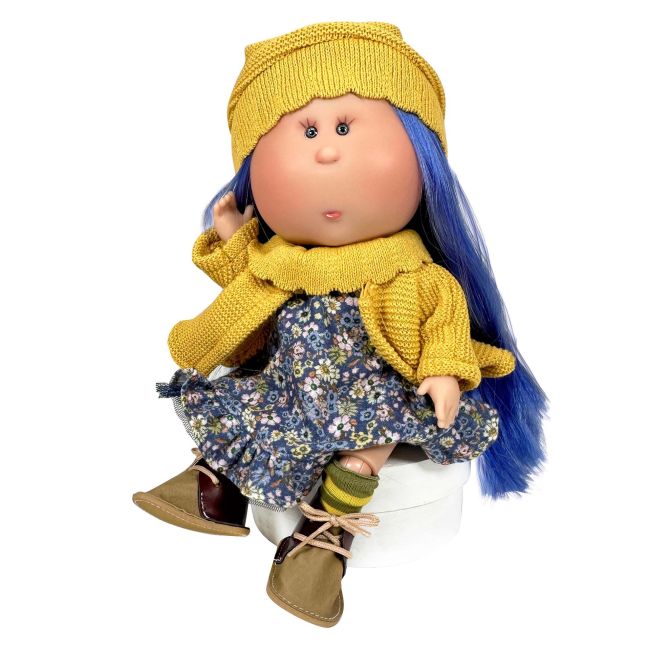 Papusa Nines D'Onil, Mia, cu parul albastru, cu articulatii, cu miros de vanilie, 30 cm