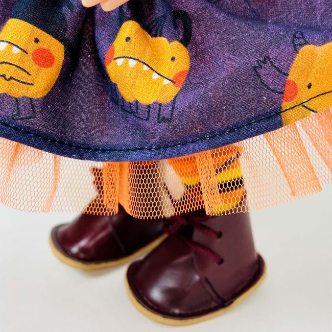 Papusa Nines D'Onil, Mia Halloween, cu miros de vanilie, 30 cm