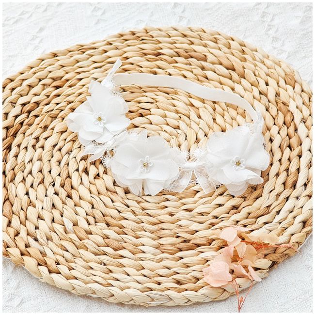 Bentita eleganta pentru bebeluse cu floricele si danteluta MBMB5026-be1