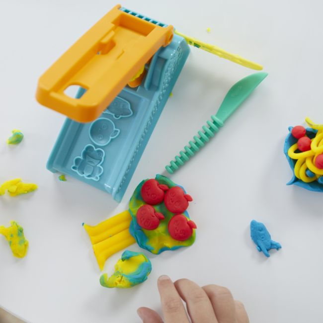 PLAY-DOH STARTERS FABRICA DE DISTRACTIE VIVF8805