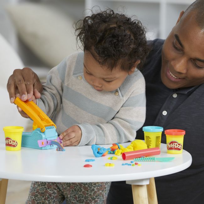 PLAY-DOH STARTERS FABRICA DE DISTRACTIE VIVF8805