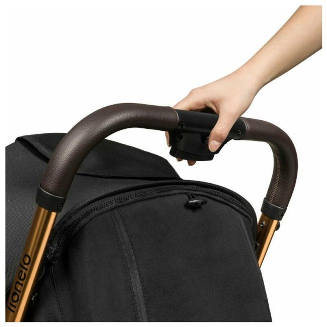 Carucior sport, Lionelo, Cloe, Cu accesorii, Cadru din aluminiu, Pana la 22 kg, Usor, Pliere compacta pentru avion, cu o singura mana, Ideal pentru toate tipurile de suprafete, 6 luni+, Black Onyx BYNLO-CLOE_BLACK_ONYX