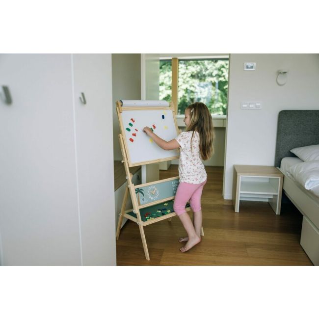 Tablita magnetica, Free2Play, 2 in 1, Cu litere si cifre magnetice, Din lemn, Conform cu standardul european de securitate EN71/123, 3 ani+, Multicolor BYN80609