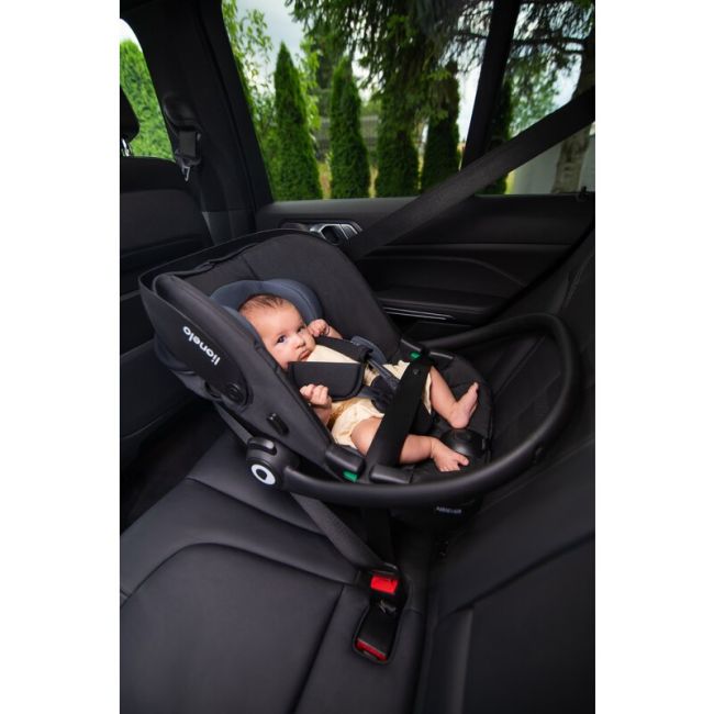 Scoica auto, Lionelo, i-Size Astrid, 0-13 Kg, 40-87 cm, Cu maner si capotina reglabile, Cu protectie laterala avansata, Salteluta confortabila, Conform cu standardul european de securitate R129, Bej BYNLO-ASTRID_I-SIZE_BEIGE