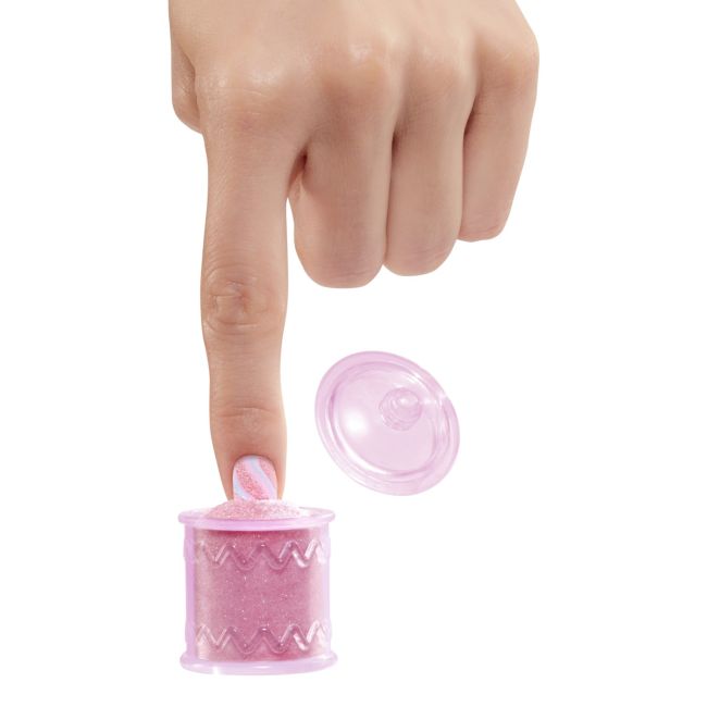 L.O.L. SURPRISE! OMG SWEET NAILS CANDYLICIOUS SPRINKLES SHOP SET PAPUSA CU ACCESORII VIVMGA503781EUC