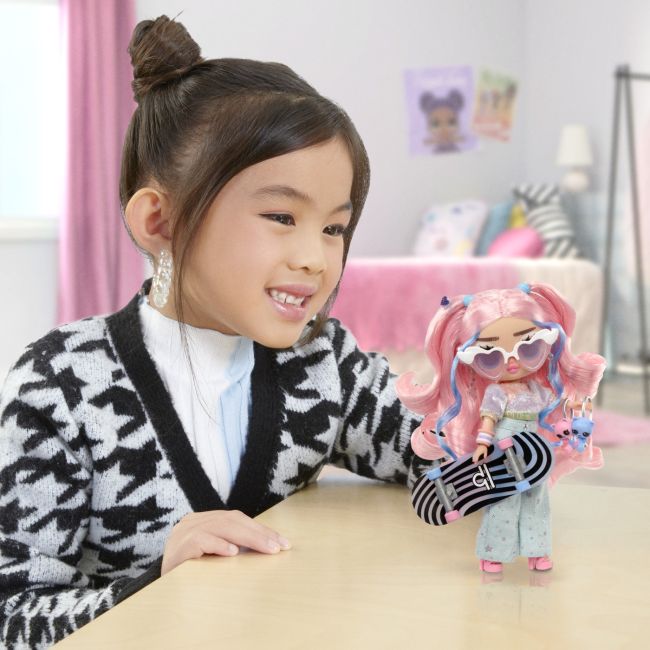 L.O.L. SURPRISE! TWEENS PAPUSA FASHIONISTA FLORA MOON CU SURPRIZE VIVMGA591665EUC