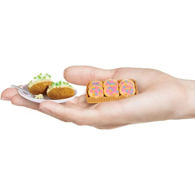 MGA&rsquo;S MINIVERSE MINI FOOD CAF&Eacute; S3 SET SURPRIZA VIVMGA505396EUC