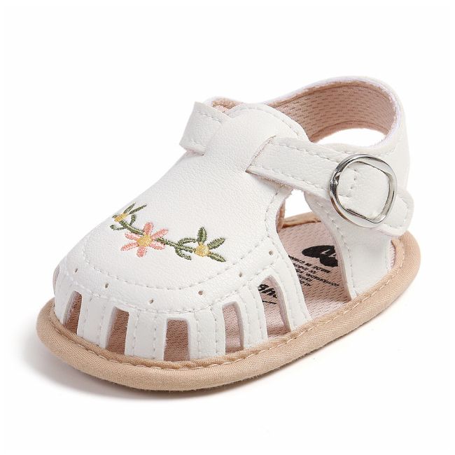 Sandalute albe cu floricele brodate (marime disponibila: 3-6 luni (marimea 18 incaltaminte)) amm2058-1-p24.3-6 luni (marimea 18 incaltaminte)