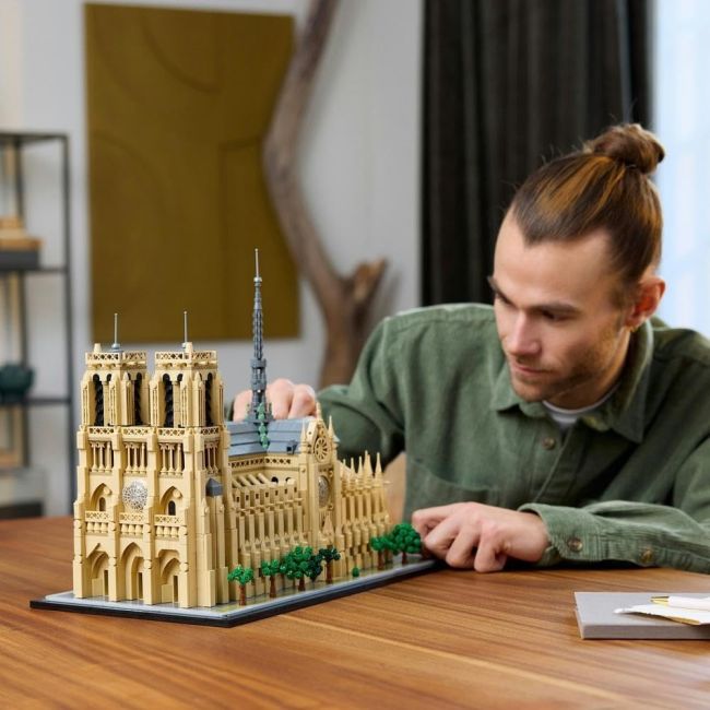 LEGO ARCHITECTURE NOTRE-DAME DE PARIS 21061 VIVLEGO21061