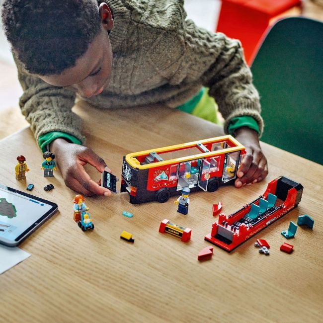 LEGO CITY AUTOBUZ TURISTIC ROSU CU ETAJ 60407 VIVLEGO60407