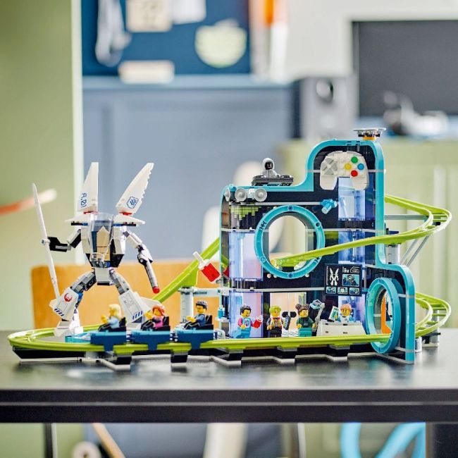 LEGO CITY PARC CU ROLLER-COASTER LUMEA ROBOTILOR 60421 VIVLEGO60421