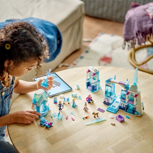 LEGO DISNEY PRINCESS PALATUL DE GHEATA AL ELSEI 43244 VIVLEGO43244