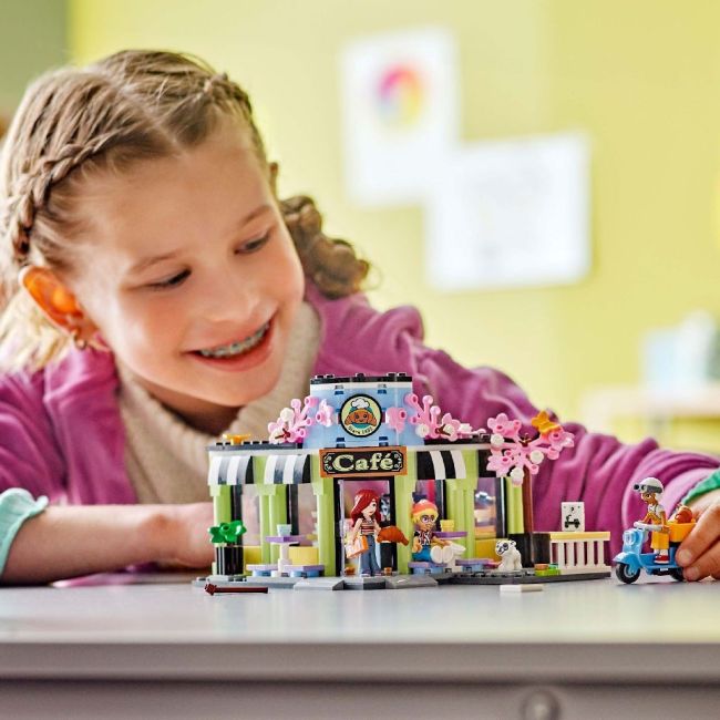 LEGO FRIENDS CAFENEA DIN ORASUL HEARTLAKE 42618 VIVLEGO42618