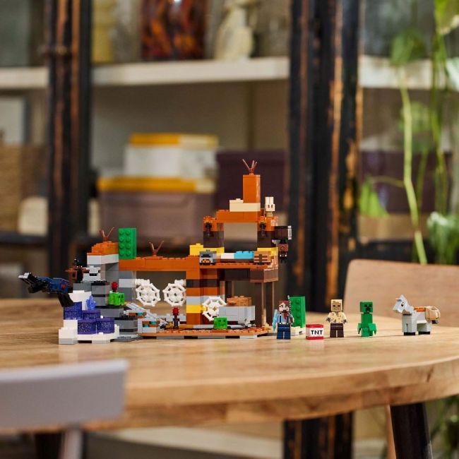 LEGO MINECRAFT PUTUL DIN BADLANDS 21263 VIVLEGO21263