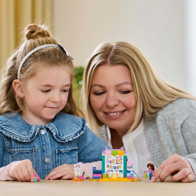 LEGO GABBYS DOLLHOUSE CREATII MESTESUGITE CU BEBE CUTIUTA 10795 VIVLEGO10795