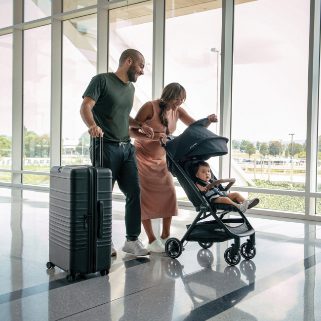 Nuna - carucior ultracompact cu pliere automata trvl pine bbbst15713pnegl