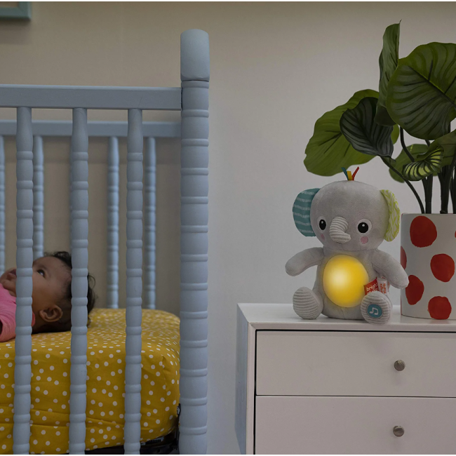 Bright starts - jucarie interactiva hug a bye baby elephant bbb12498