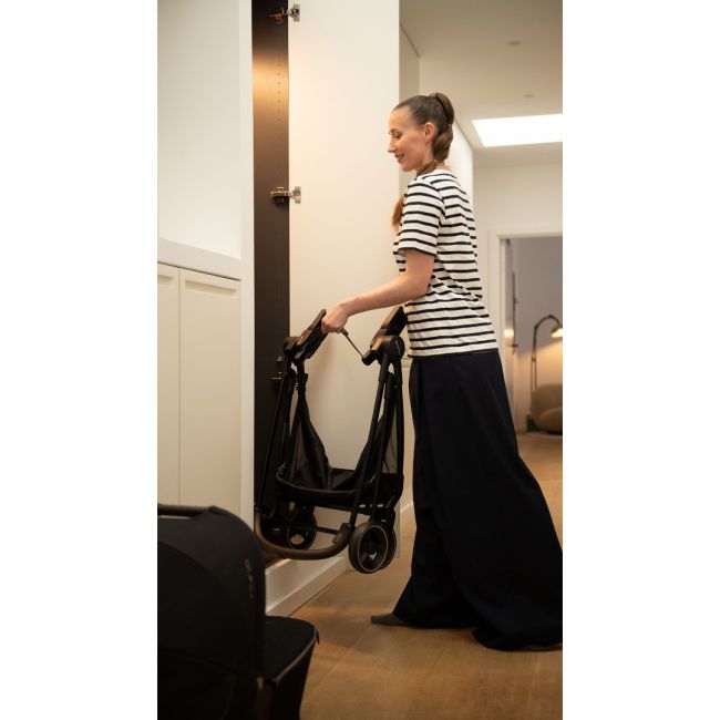 Nuna - carucior ultra-usor ixxa colectia riveted bbbst16001rvtgl
