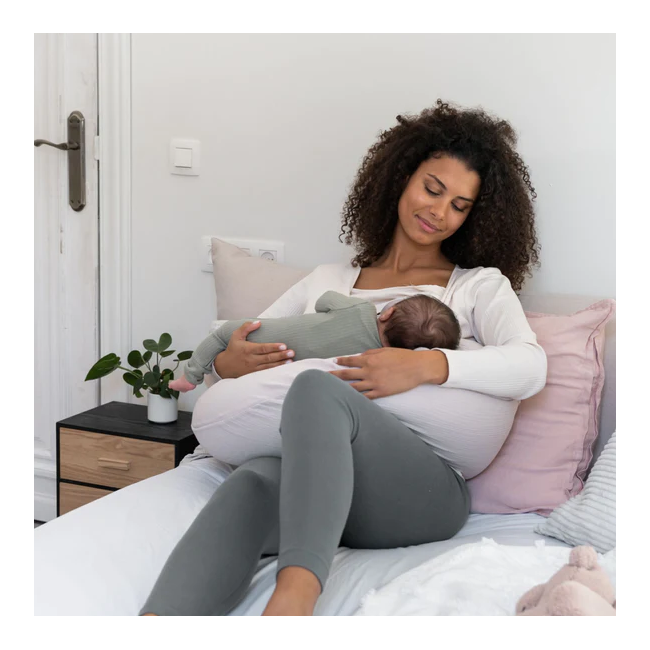 Doomoo - perna mare 3 in 1 comfy big tetra almond din bumbac organic: perna gravide, suport pentru hranire, suport pentru bebe bbb35001027