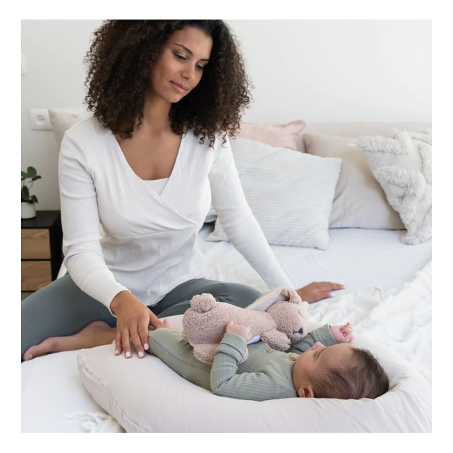 Doomoo - perna mare 3 in 1 comfy big tetra almond din bumbac organic: perna gravide, suport pentru hranire, suport pentru bebe bbb35001027