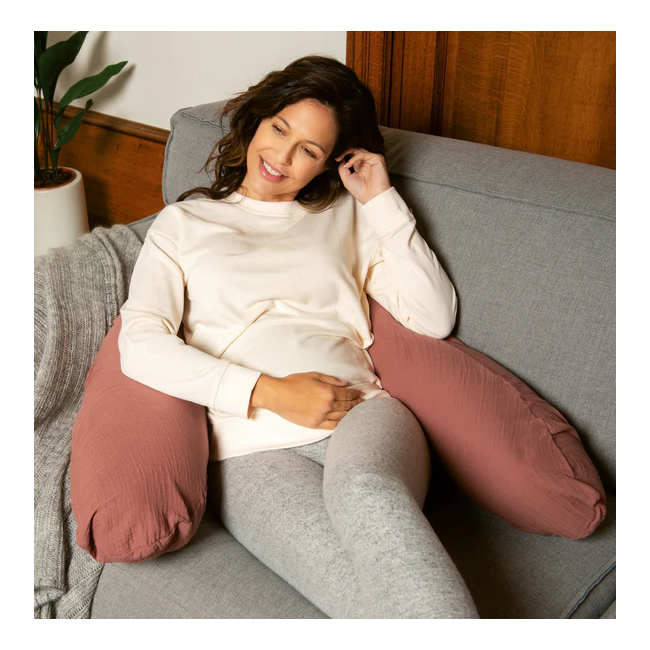 Doomoo - perna mare 3 in 1 comfy big tetra brick din bumbac organic: perna gravide, suport pentru hranire, suport pentru bebe bbb35001025