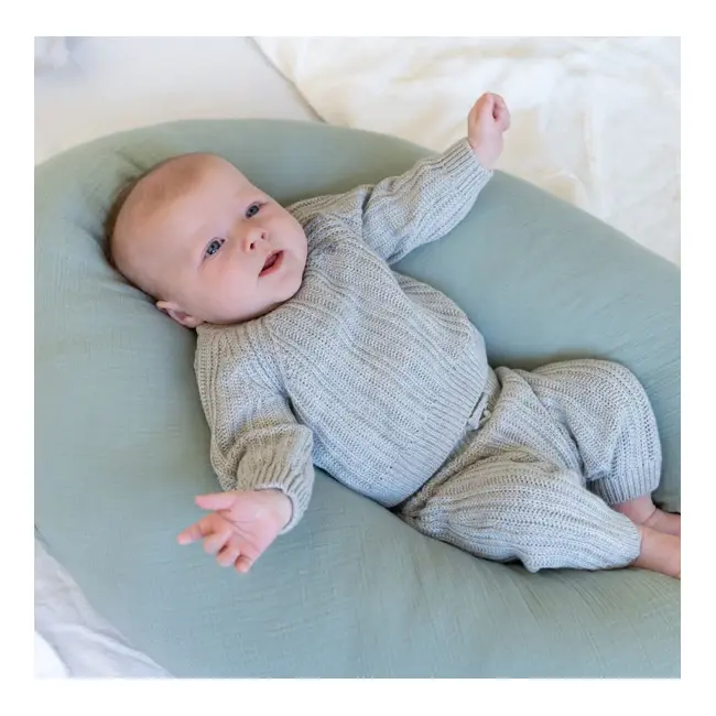 Doomoo - perna mare 3 in 1 comfy big tetra green din bumbac organic: perna gravide, suport pentru hranire, suport pentru bebe bbb35001024
