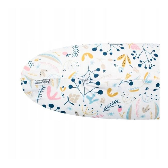Perna alaptare, New Baby, Cranberries, Cu husa detasabila, Din bumbac, 125x16 cm, Multicolor BYN46828