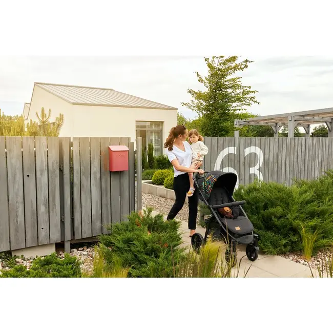 Carucior sport, Lionelo, Annet Plus, De la nastere, Cu accesorii si capotina XXL reglabila, 0 - 22 Kg, Conform cu standardele europene de securitate EN1888-1 si EN1888-2, Bej BYNLO-ANNET_PLUS_BEIGE_SAND