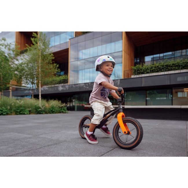 Casca pentru copii, Lionelo, Reglabila 50-56 cm, Din ABS si EPS, Conform cu standardul EN1078, Bej BYNLO-HELMET_BEIGE_SAND