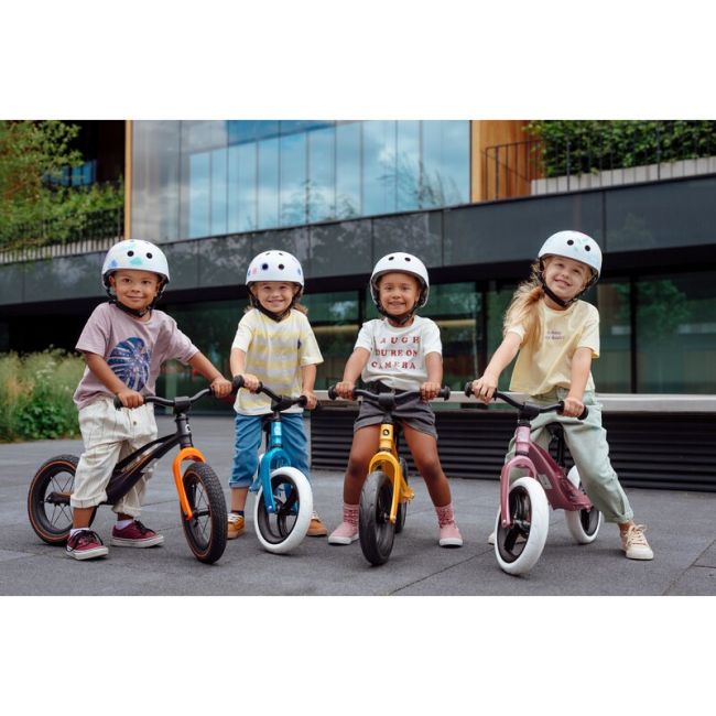 Casca pentru copii, Lionelo, Reglabila 50-56 cm, Din ABS si EPS, Conform cu standardul EN1078, Bej BYNLO-HELMET_BEIGE_SAND