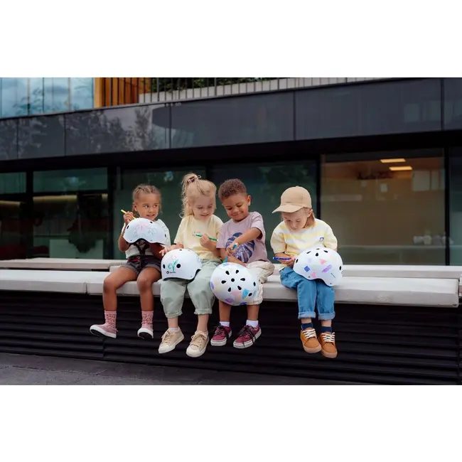 Casca pentru copii, Lionelo, Reglabila 50-56 cm, Din ABS si EPS, Conform cu standardul EN1078, Roz BYNLO-HELMET_PINK_ROSE