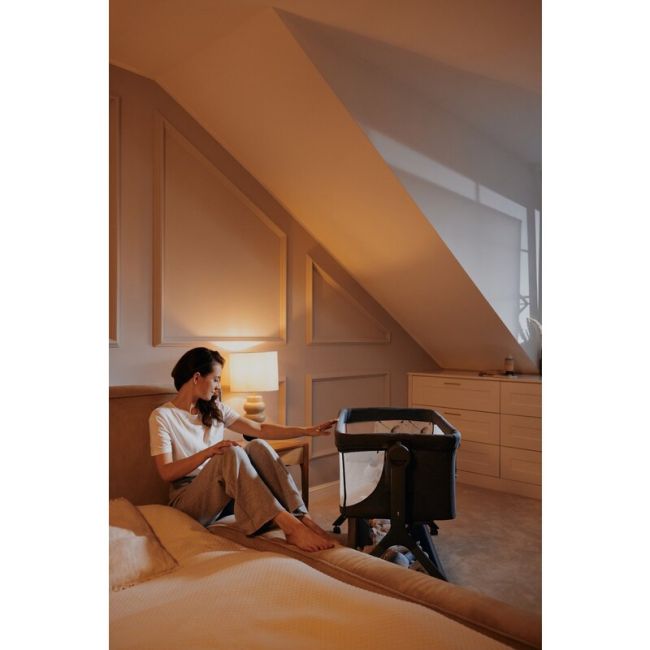 Patut co-sleeper, Lionelo, Leonie Plus, Pliabil, Cu sistem de leganare, Cu setare unghiulara, Reglabil in 6 pozitii pe inaltime, Conform cu standardele europeane de securitate EN1130 si EN16890, Bej BYNLO-LEONIE_PLUS_BEIGE_SAND
